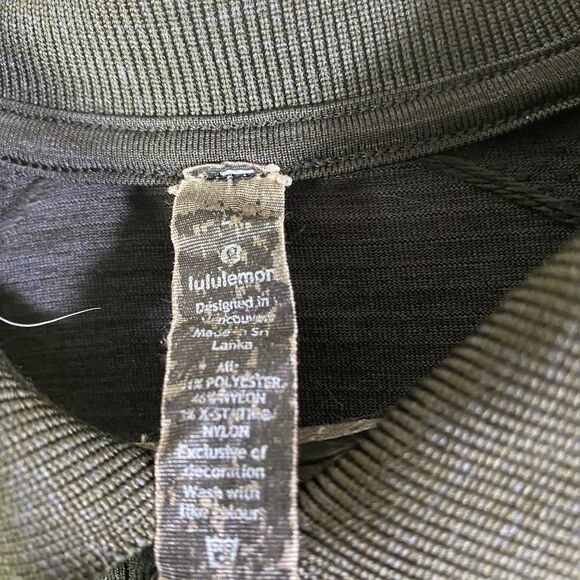 Lululemon Men's Large Short Sleeve Green Metal Vent Tech Performance Polo Shirt - Picture 5 of 9